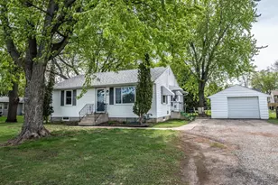 612 Pine St, Farmington, MN 55024 - Photo 1