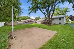 411 11th Ave SE, Faribault, MN 55021 - Photo 33