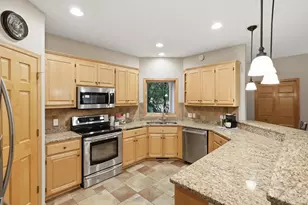 20584 Kearney Path, Lakeville, MN 55044 - Photo 5
