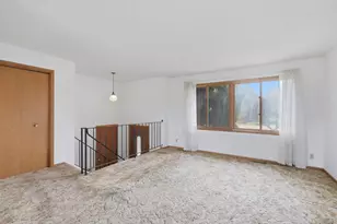 7938 Girard Ct N, Brooklyn Park, MN 55444 - Photo 3