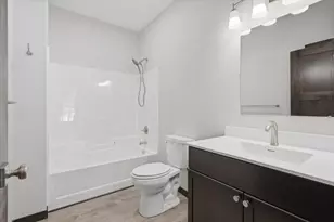 537 N Pearl St, River Falls, WI 54022 - Photo 17