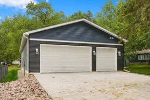 537 N Pearl St, River Falls, WI 54022 - Photo 5