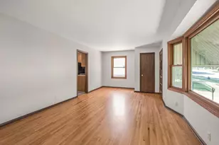 8807 Colfax Ave S, Bloomington, MN 55420 - Photo 17