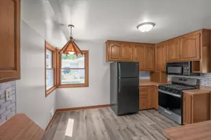 8807 Colfax Ave S, Bloomington, MN 55420 - Photo 5