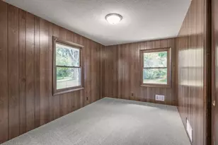 8807 Colfax Ave S, Bloomington, MN 55420 - Photo 9
