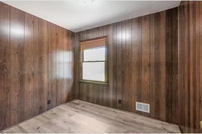 8807 Colfax Avenue S, Bloomington, MN 55420 - Photo 11