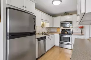 7401 W 101st St, Bloomington, MN 55438 - Photo 5