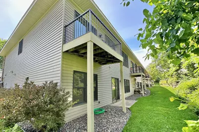 2734 Lindsey Court, New Brighton, MN 55112 - Photo 3