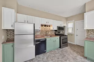 998 Woodbridge St, Saint Paul, MN 55117 - Photo 7