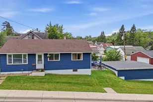 1007 Grant Ave, Eveleth, MN 55734 - Photo 5