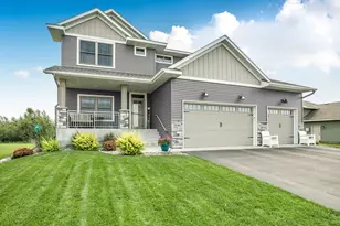 3098 Nottingham Rd S, Saint Cloud, MN 56301 - Photo 3