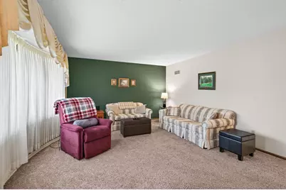 1589 Crest Drive, Chaska, MN 55318 - Photo 3