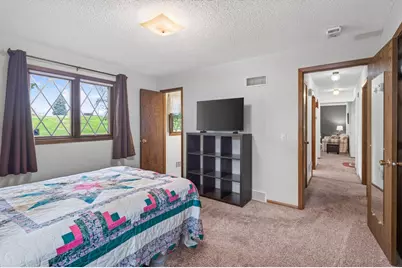 1589 Crest Drive, Chaska, MN 55318 - Photo 17