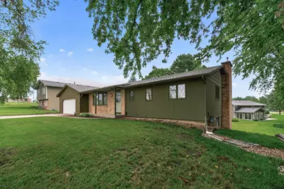 1589 Crest Drive, Chaska, MN 55318 - Photo 39