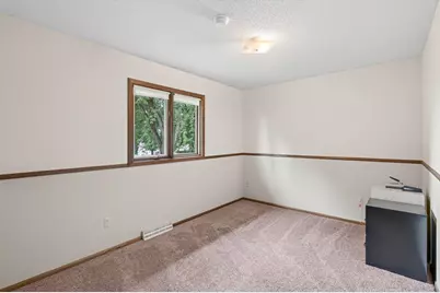 1589 Crest Drive, Chaska, MN 55318 - Photo 19
