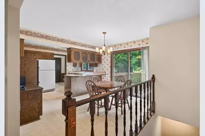 1589 Crest Drive, Chaska, MN 55318 - Photo 7