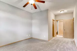 790 Parkside Ln, Columbia Heights, MN 55421 - Photo 9