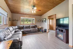 6381 S Allen Rd, Foxboro, WI 54836 - Photo 9
