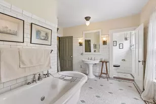 223 Walnut St, Saint Paul, MN 55102 - Photo 33