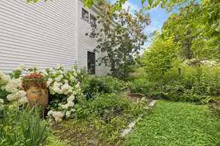 223 Walnut St, Saint Paul, MN 55102 - Photo 57