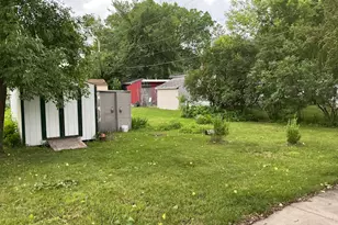 1912 N 6th Ave N, Moorhead, MN 56560 - Photo 5