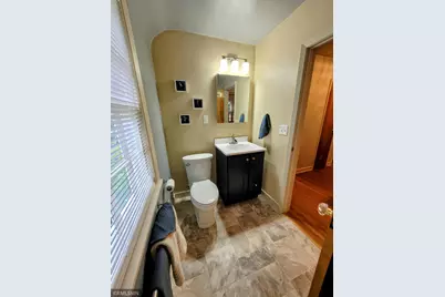 905 Carver Street N, Winthrop, MN 55396 - Photo 25