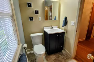905 Carver St N, Winthrop, MN 55396 - Photo 25