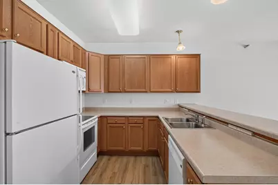 8200 W 33rd Street #323, Saint Louis Park, MN 55426 - Photo 13