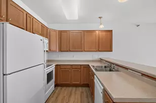 8200 W 33rd St, Saint Louis Park, MN 55426 - Photo 13