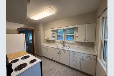 1110 12th Street S, Moorhead, MN 56560 - Photo 5