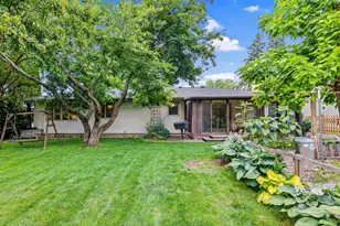 2436 Standridge Ave, Maplewood, MN 55109 - Photo 33