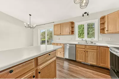 5319 Highgrove Lane NW, Rochester, MN 55901 - Photo 9