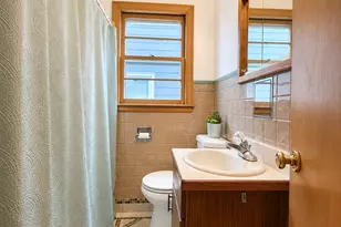 1704 1st Ave NE, Austin, MN 55912 - Photo 5
