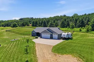 911 67th Ave, Hudson, WI 54016 - Photo 31