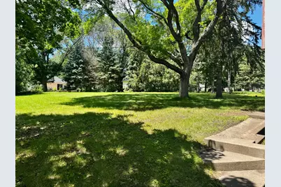 8730 Summit Drive, Eden Prairie, MN 55347 - Photo 29