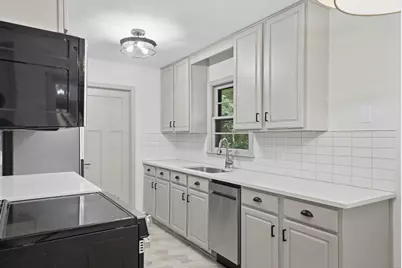 3606 Woodbine Lane N, Brooklyn Center, MN 55429 - Photo 9