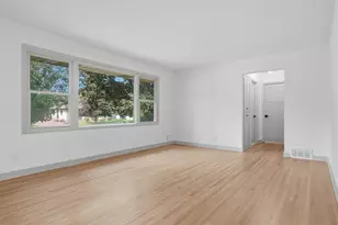 3606 Woodbine Ln N, Brooklyn Center, MN 55429 - Photo 5