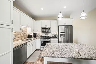 4138 Blakewood Dr, Shakopee, MN 55379 - Photo 11