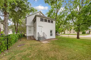 904 Central Ave N, Faribault, MN 55021 - Photo 29