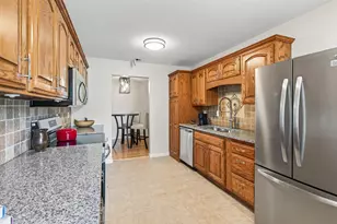 6976 Langford Ct, Edina, MN 55436 - Photo 9