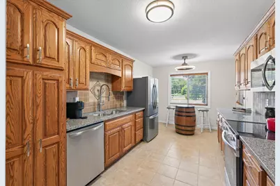 6976 Langford Court, Edina, MN 55436 - Photo 7