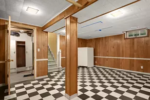 2406 W 54th St, Minneapolis, MN 55410 - Photo 23