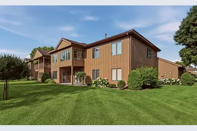 1808 Lakeview Court SW #101, Rochester, MN 55902 - Photo 3