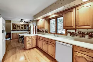 3081 Laverne Ct N, Lake Elmo, MN 55042 - Photo 21