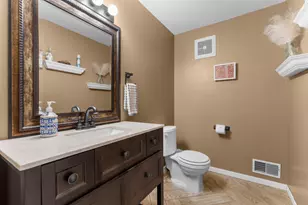 2014 Fox Valley Dr SW, Rochester, MN 55902 - Photo 33
