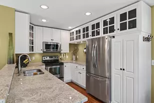 4857 Karen Pl, White Bear Lake, MN 55110 - Photo 9