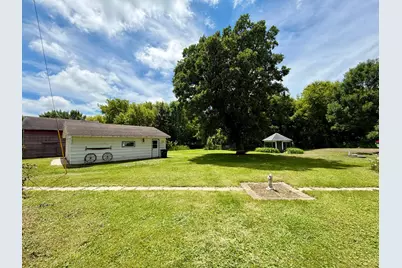 6565 165th Avenue NW, New London, MN 56273 - Photo 13
