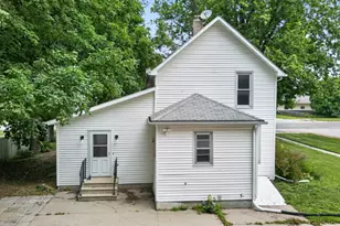 210 Main St W, Elgin, MN 55932 - Photo 27