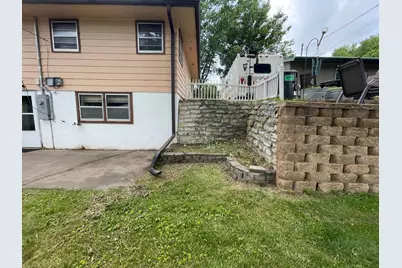 2412 18th Avenue NW, Rochester, MN 55901 - Photo 5