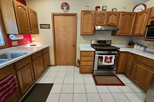 1321 Ridgewood Dr, Winona, MN 55987 - Photo 7